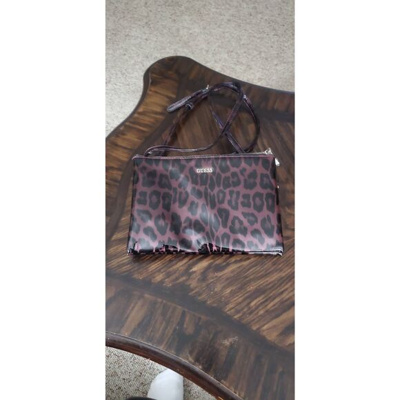 NWT GUESS CROSSBODY PURSE - Picture 5 of 7